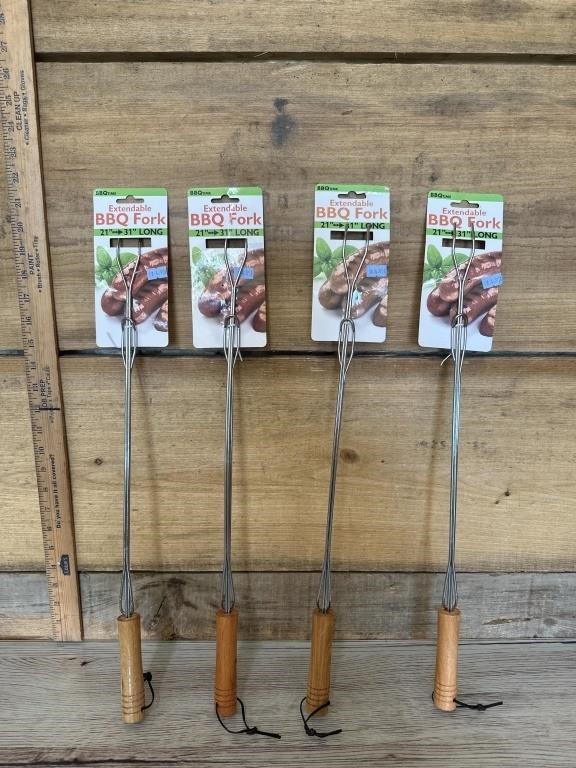 Extendable barbecue Forks