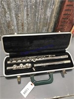 Bundy flute in case