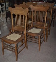 Set of 5 Oak Spindle Back Chairs