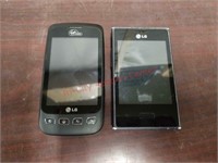 2 LG smart phones. No cracks. No chargers.