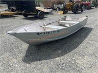 1971 SMK 12FT M Boat w/ Oars