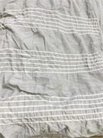 Bedsure Gray and White Striped Comforter