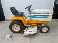 International Cub Cadet 1250 Lawn Tractor