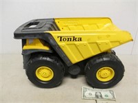 Tonka Metal & Plastic Sandbox Dump Truck