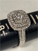 10k white Gold Diamond Ring