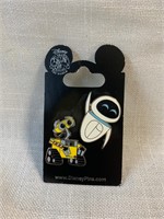 Disney Wall-E & Eva Enamel Pins