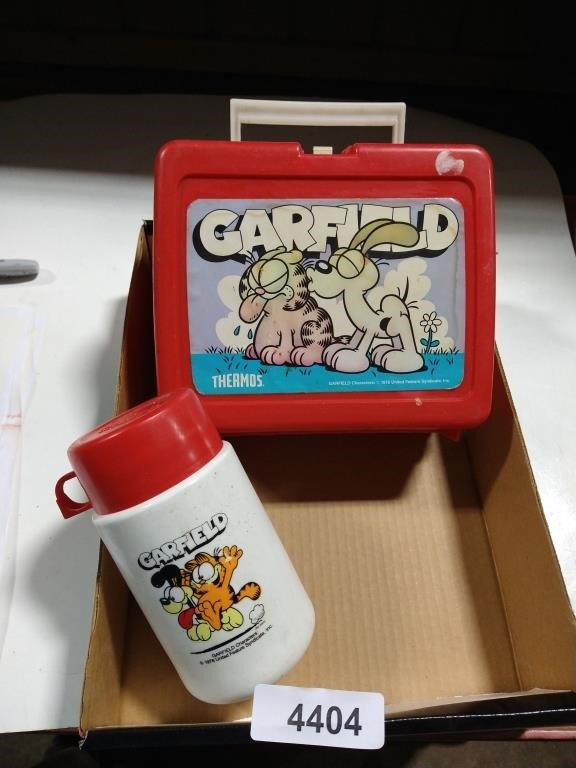 Vintage Garfield Lunchbox With Thermos 