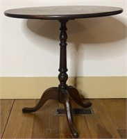 Antique Walnut Tilt-Top Round Pedestal Table