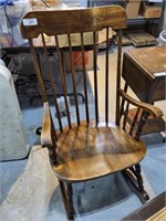 ROCKING CHAIR