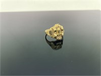 10k Gold 1957 "Avenal" Class Ring 4.96 Grams