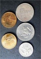 5 US Coins: 2x 2000-P 1 Dollars, 1776-1976 Quarter