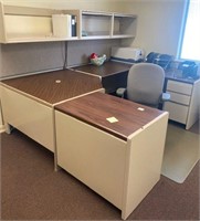 U Shaped cubicle work station desk Steelcase