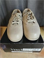 NEW Vero Sport Women's 6.5 Shoe