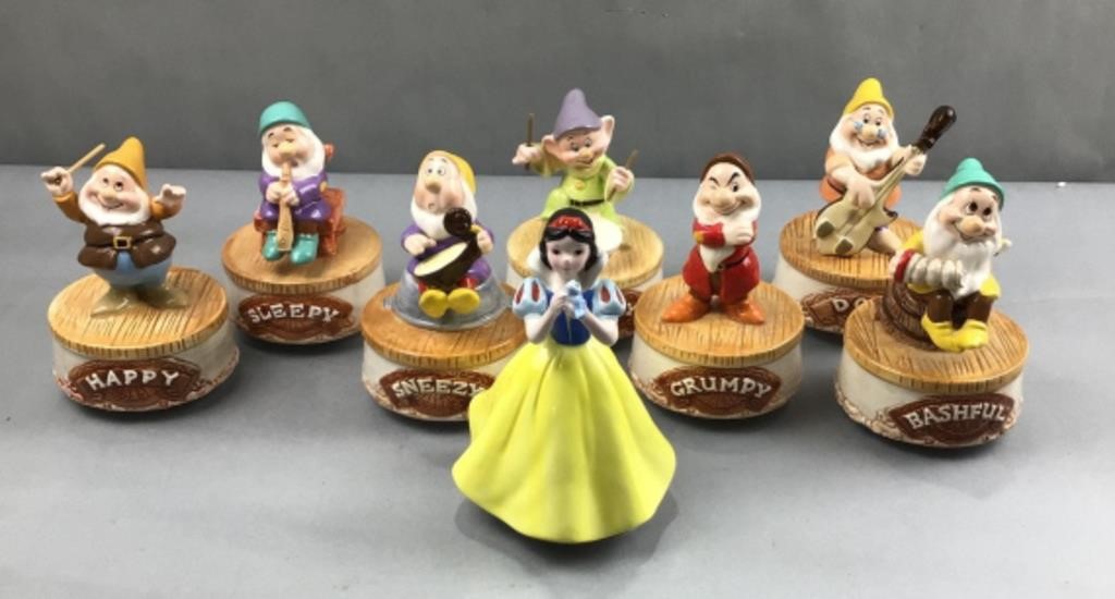 Vintage Walt Disney 7 dwarfs and Snow White music