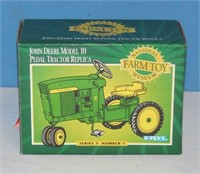 Miniature JD 10 Pedal Tractor