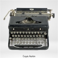 1930's Royal Model "O" Portable Typewriter