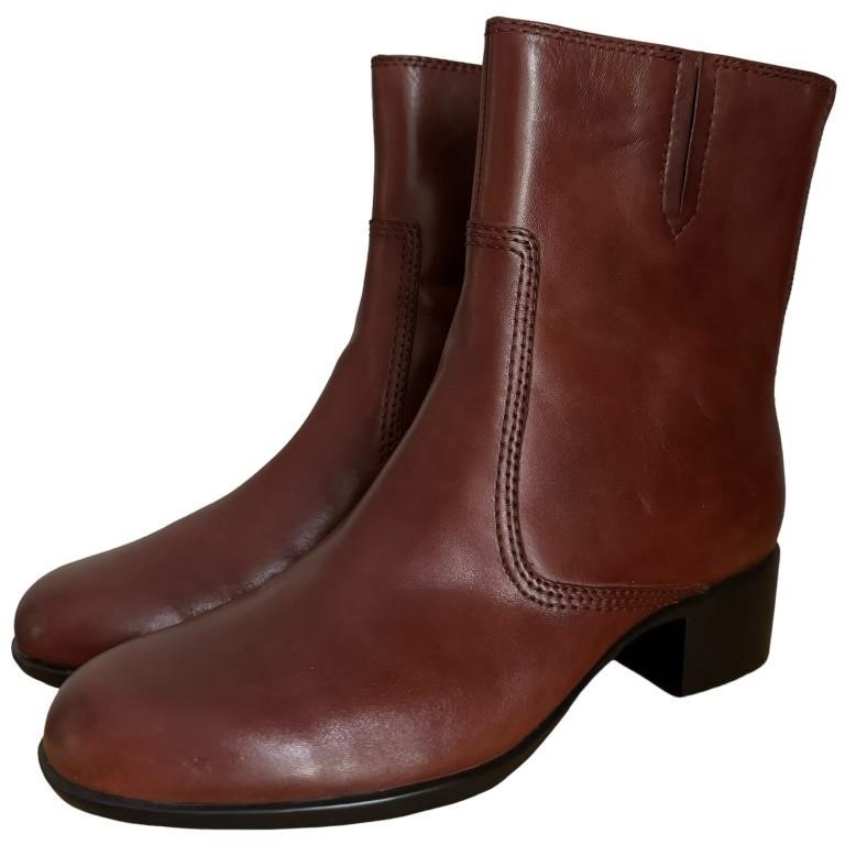 Etienne Aigner Leather Boots