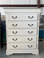 PAINTED WHITE CHEST OF DRAWERS WITH WOOD TOP