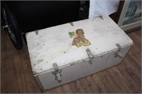 PAINTED WOODEN STORAGE TRUNK