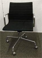 Midcentury Herman Miller Swivel Desk Chair