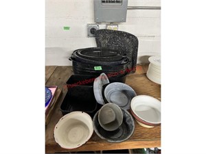 Graniteware Roaster & Pans