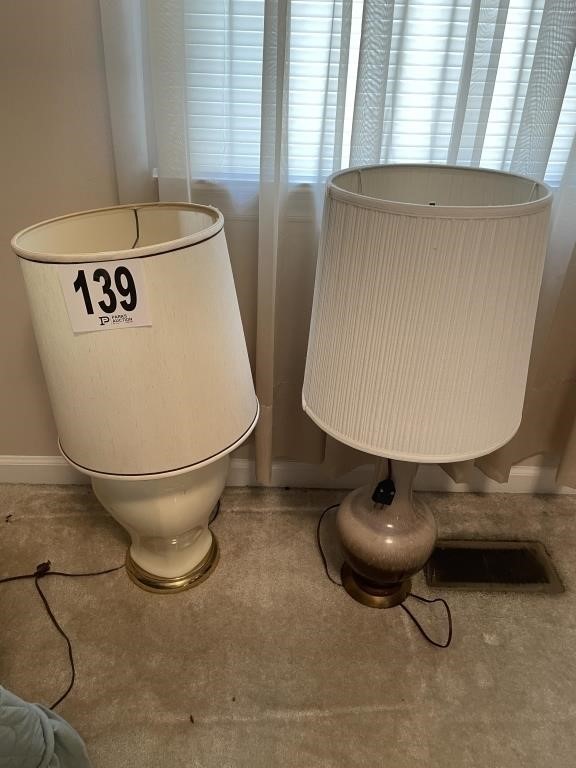 2 Decorative Lamps