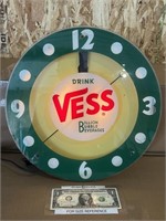 Vintage Vess soda advertising lighted clock sign