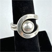 925 Mexico Silver Loop & Ball Ring