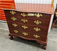 WILLIAMSBURG REPRODUCTION 4 DRAWER CHEST