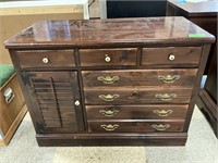 40’’x18’’x30’’ Ethan Allen chest of drawers