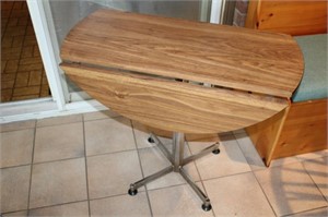 Small Drop Leaf Table - open 32Dx28H
