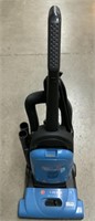 Hoover "Wide Path Tempo" Vacuum