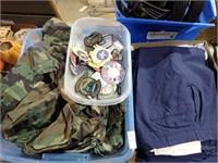 2 BOXES OF MILITARY CLOTHING AND BADGES