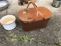 Vintage Picnic Basket & Granite Ware Pan