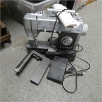 Singer CG-550C Sewing Machine