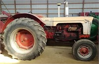 Case 900 diesel tractor