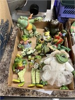 FROG FIGURINE/ DECOR LOT