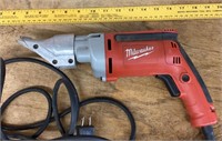 Milwaukee electric shears --works