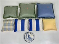 Lot of pillows: Green, Blue, striped