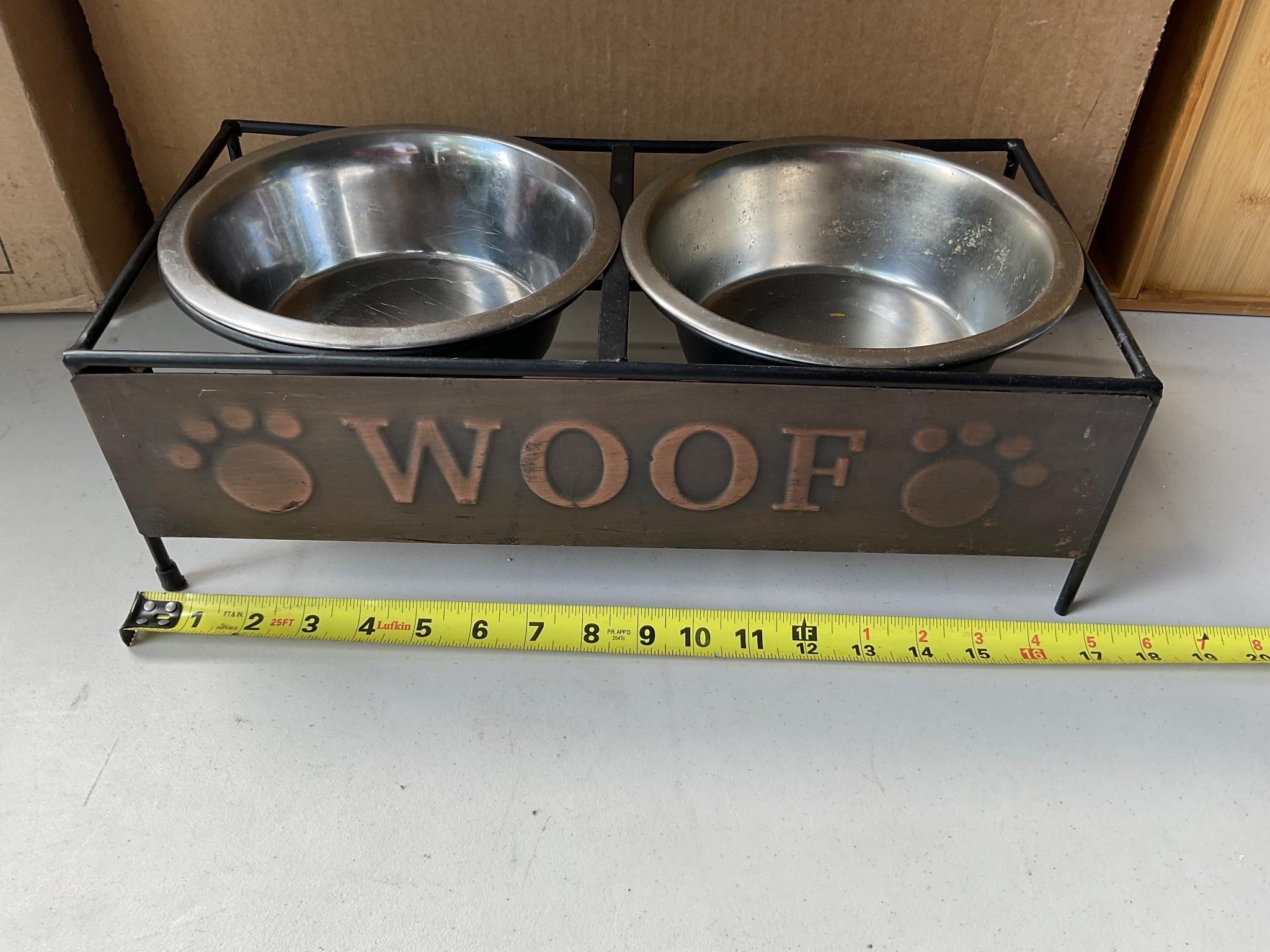 Dog food and water bowl with holder