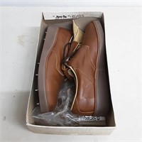 Vintage mens size 10 Foot-Joy golf shoes