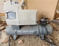 3 Gallon DeVilbiss Air Compressor