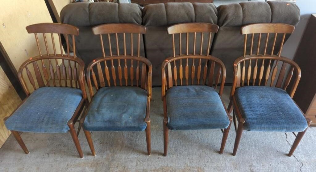 (4) MATCHING DINNING ROOM CHAIRS