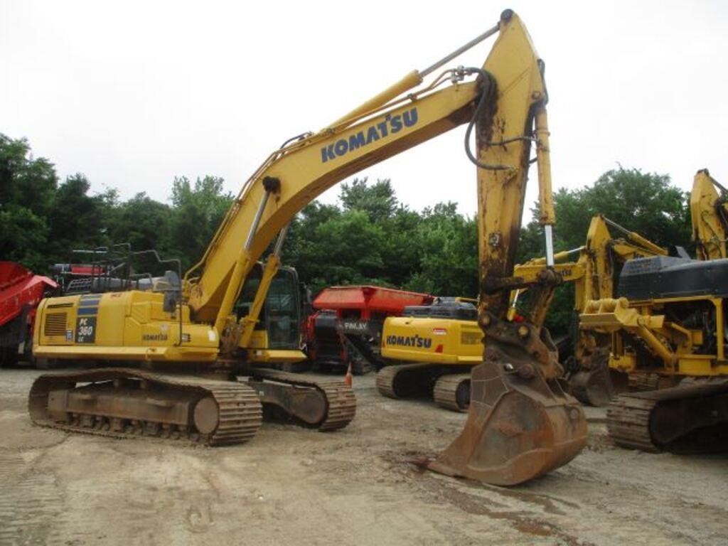 (29)2018 Komatsu PC360LC-11 Tracked Excavator,