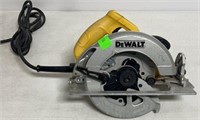 USED DeWalt 7 1/4” circular saw (Tested & works)
