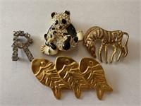 LOT OF 4 BROOCHES / PINS