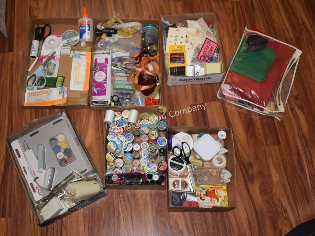 (G4) Lot of Various Sewing Supplies