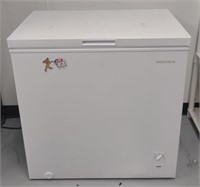 Insignia 7.0 Cu. Ft. Chest Freezer (Works) (Model