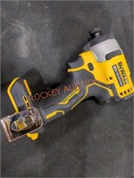 DeWalt 20v- 1/4" Impact Driver Kit