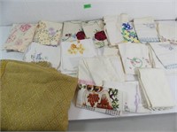 Qty of Vintage Linens